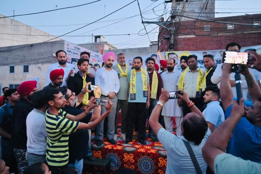 OSD Sukhveer Singh leads highenergy campaign in Wards 16  17 AAP garners strong public support